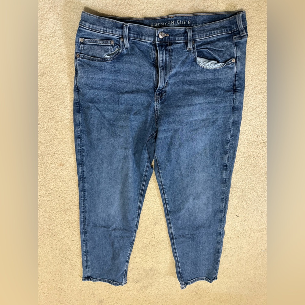 American Eagle 90’s Straight Jeans